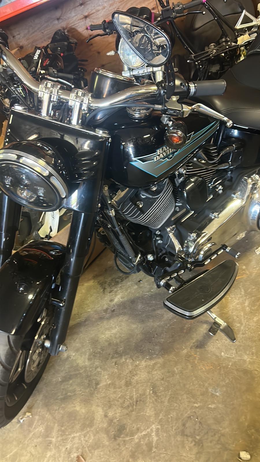 Harley-davidson FLSTF Fat Boy * 14.000€ di Accessori
