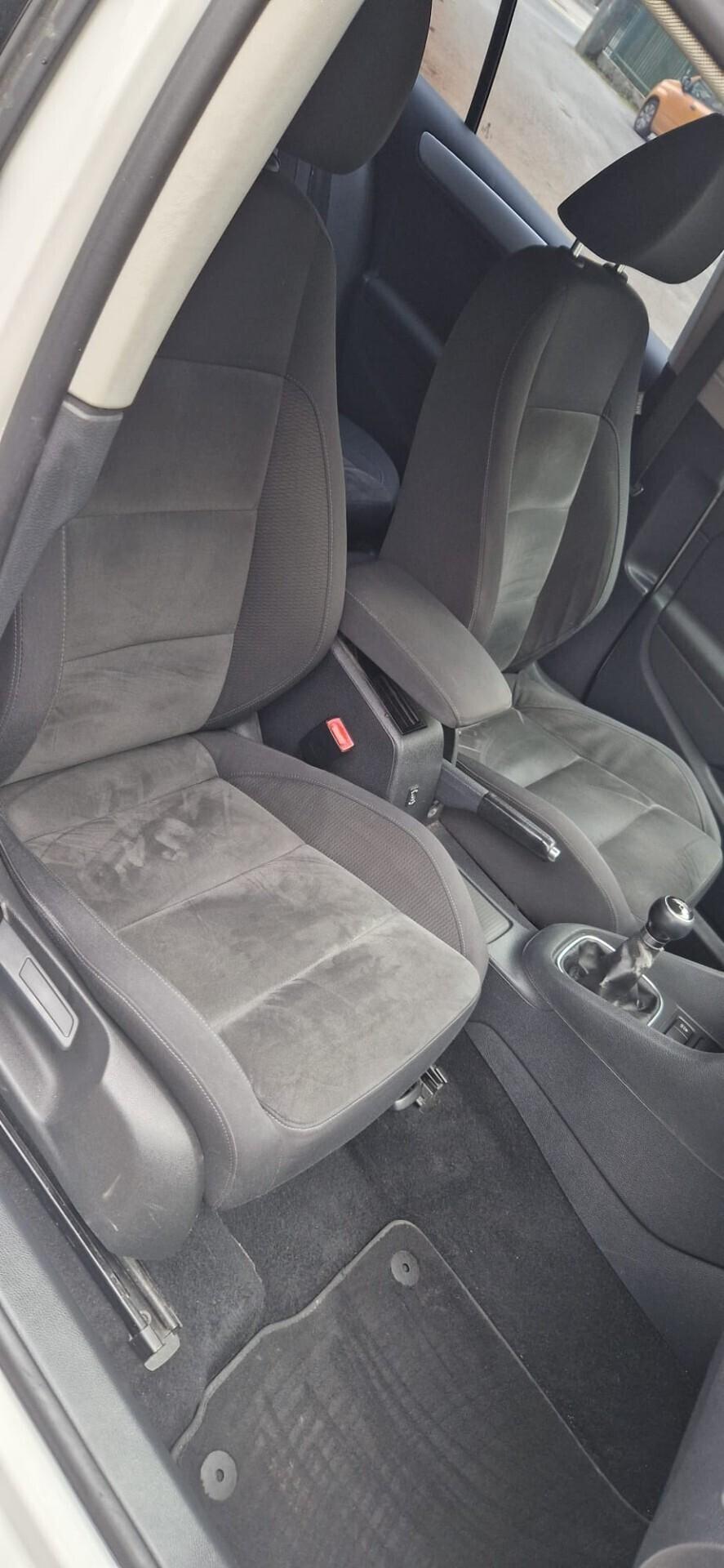 Volkswagen Golf Business 1.6 TDI 5p. Highline