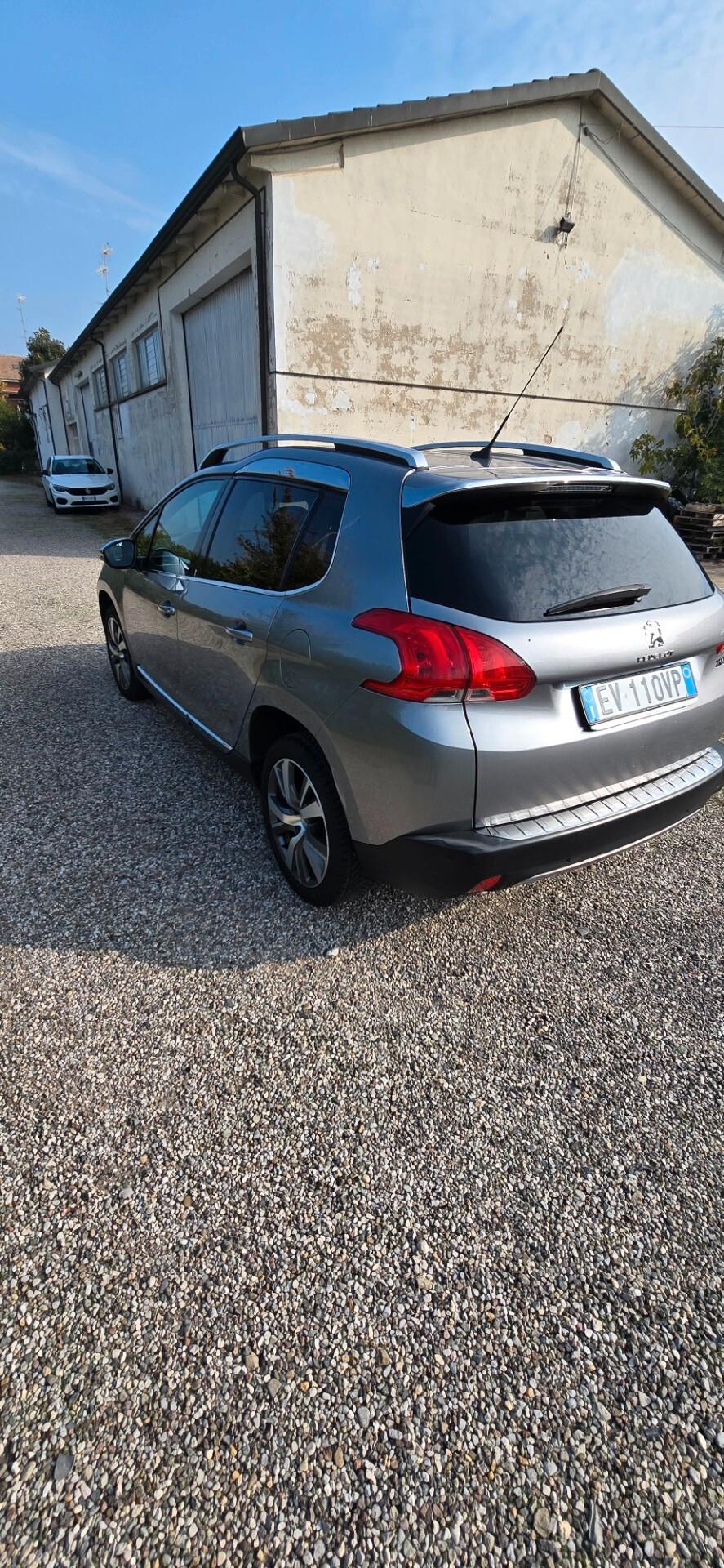 Peugeot 2008 1.6 VTi 120CV Allure