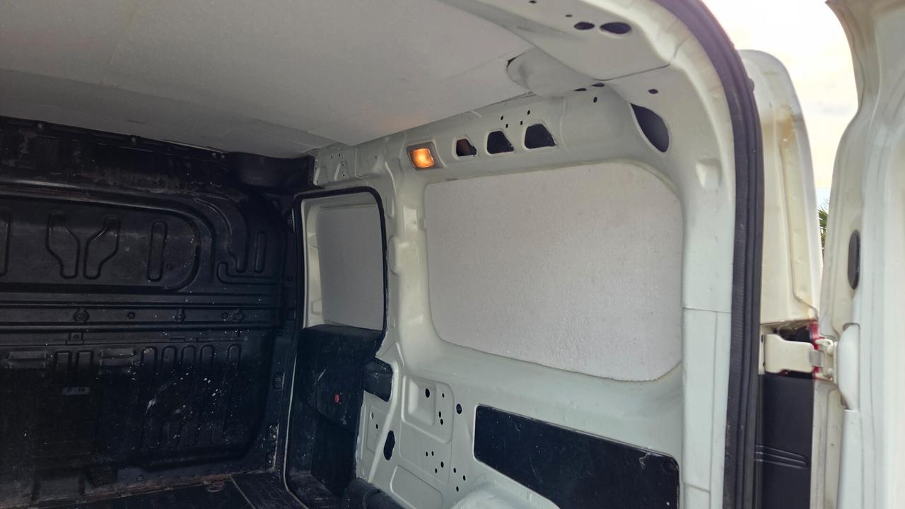 Fiat Doblo 1.6 MJT 120CV PL-TA 3 posti Maxi XL Gancio traino
