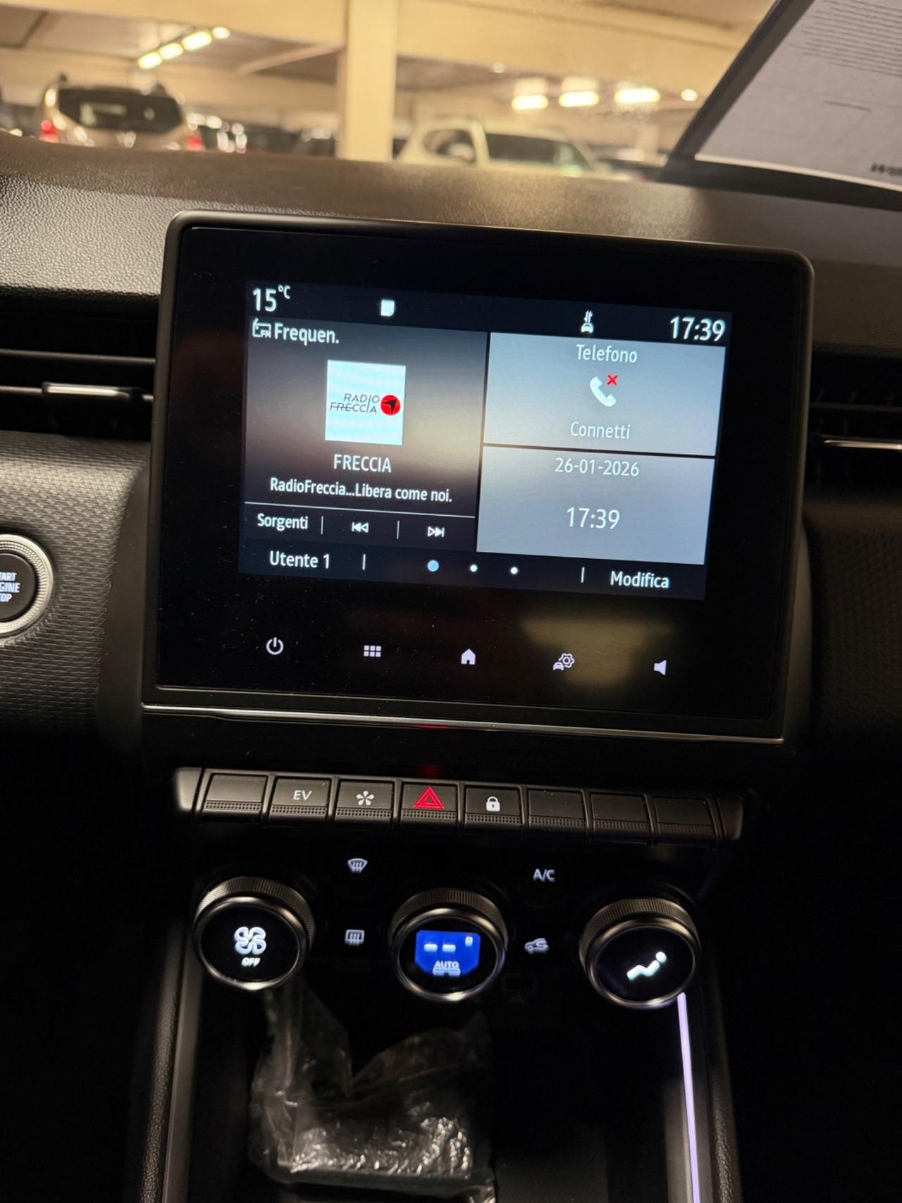 Renault Clio Full Hybrid E-Tech 140 CV 5 porte Intens