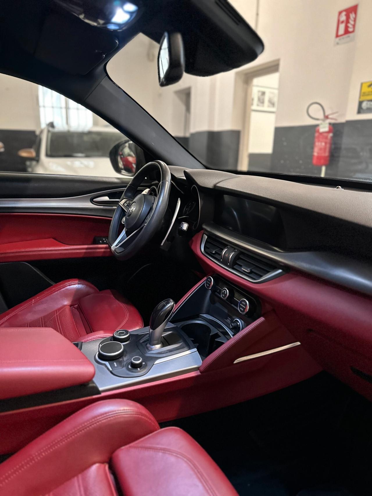 Alfa Romeo Stelvio 2.2 Turbodiesel 190 CV AT8 Q4 B-Tech