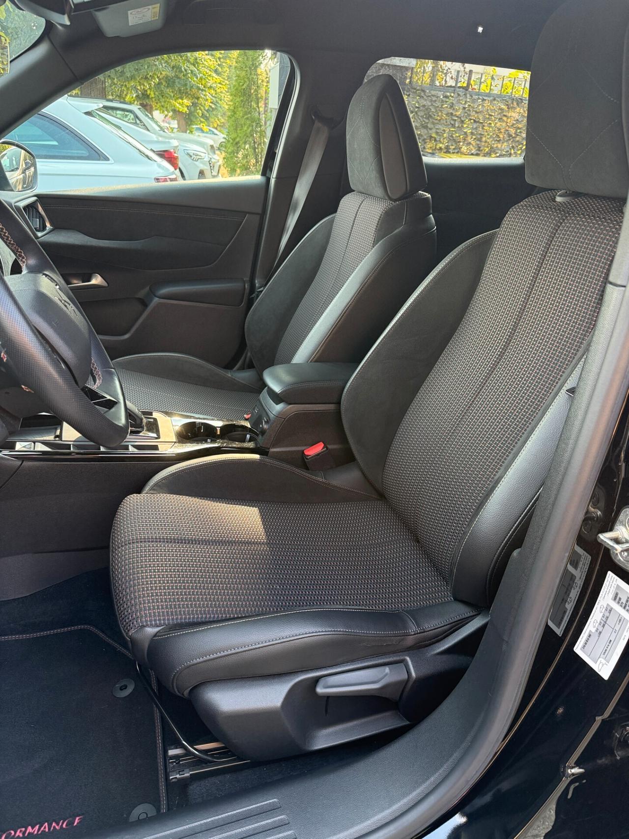 Ds DS3 3 Crossback PureTech 155 aut. Performance Line+