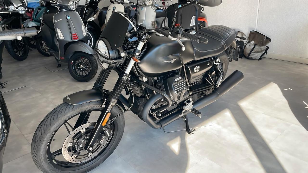 Moto Guzzi V7 stone V7IV