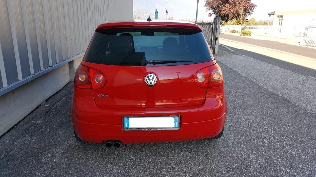 Volkswagen Golf GTI 2.0 16V FSI 3p. Sportline