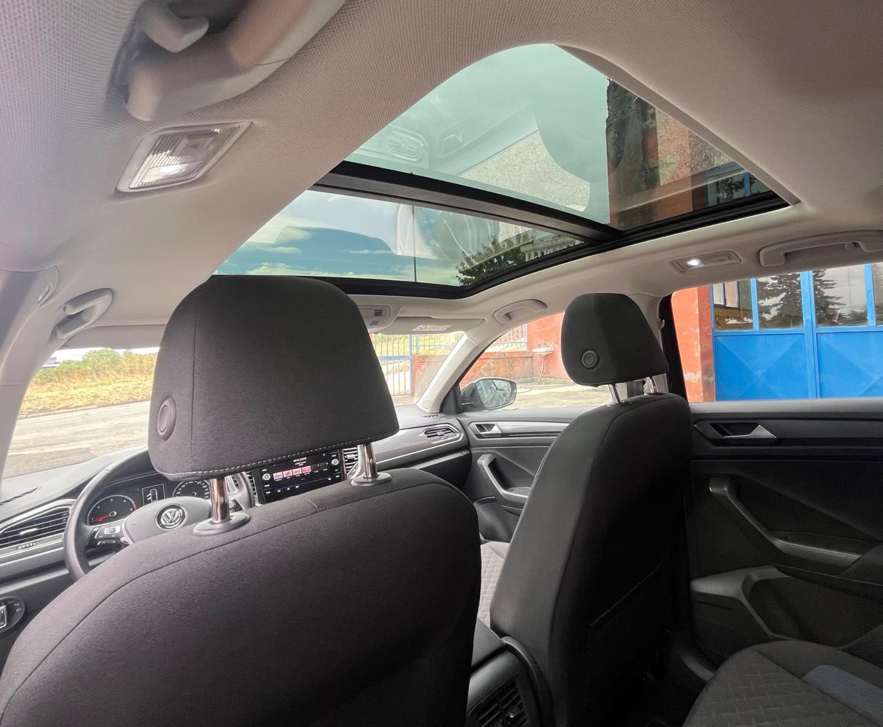 Volkswagen T-Roc 1.6 TDi IQ.Drive-Km 92500-