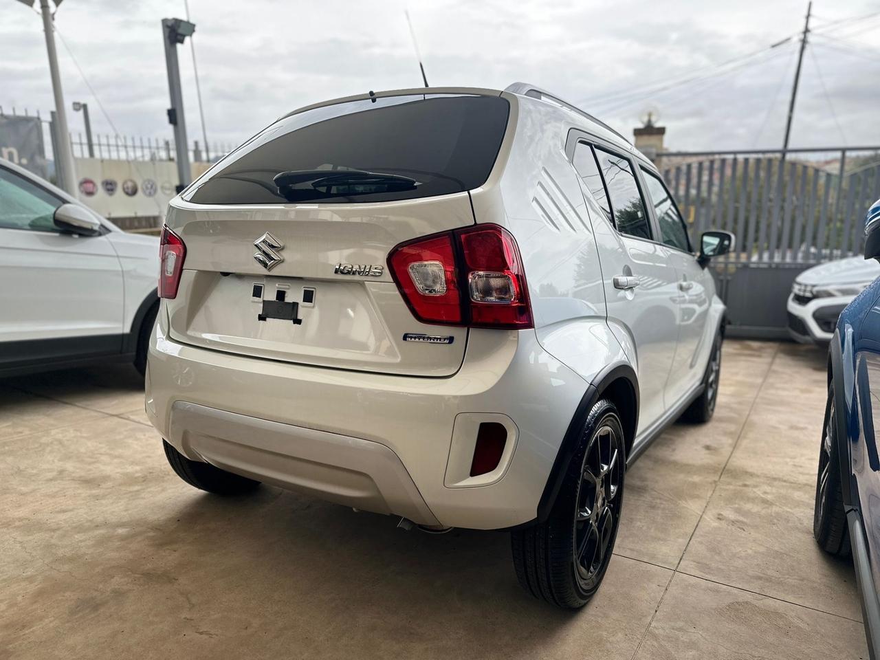 Suzuki Ignis 1.2 Hybrid Top