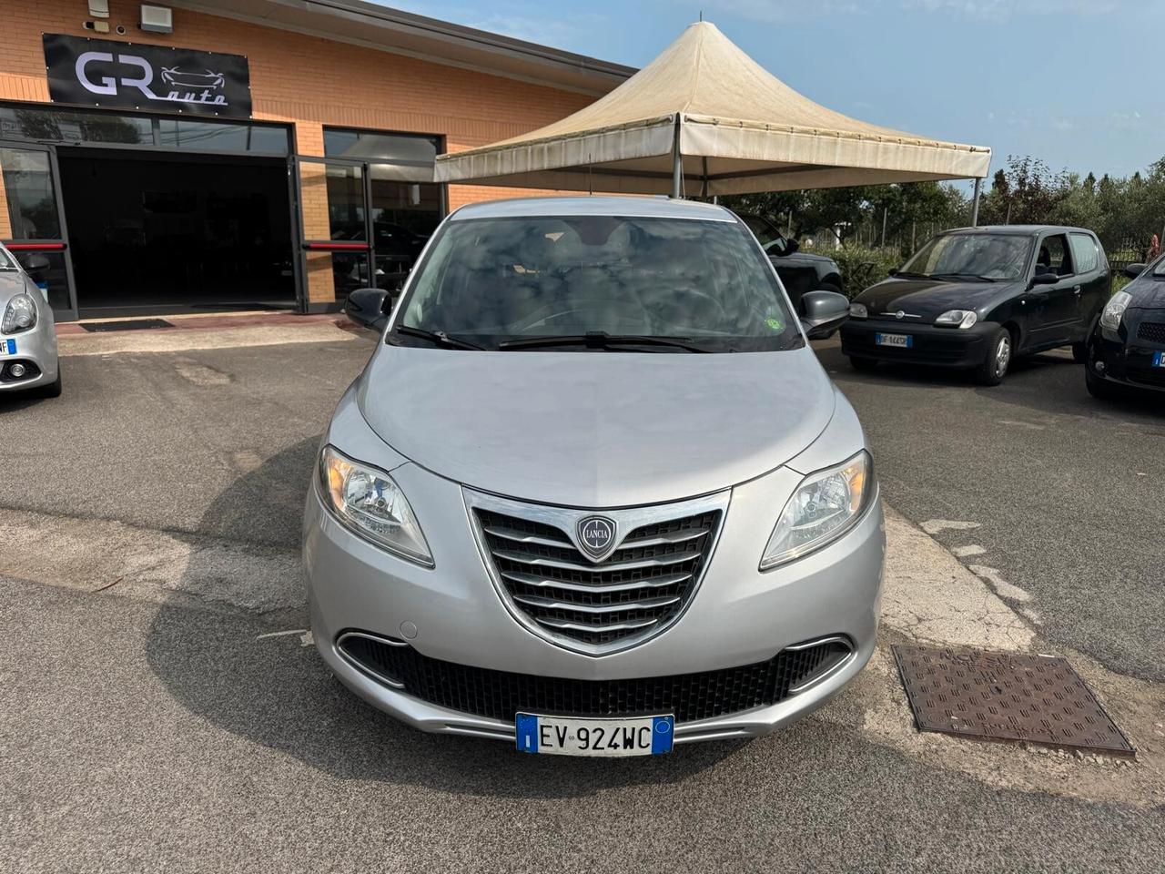 Lancia Ypsilon 1.2 GPL NEOPATENTATI 2014