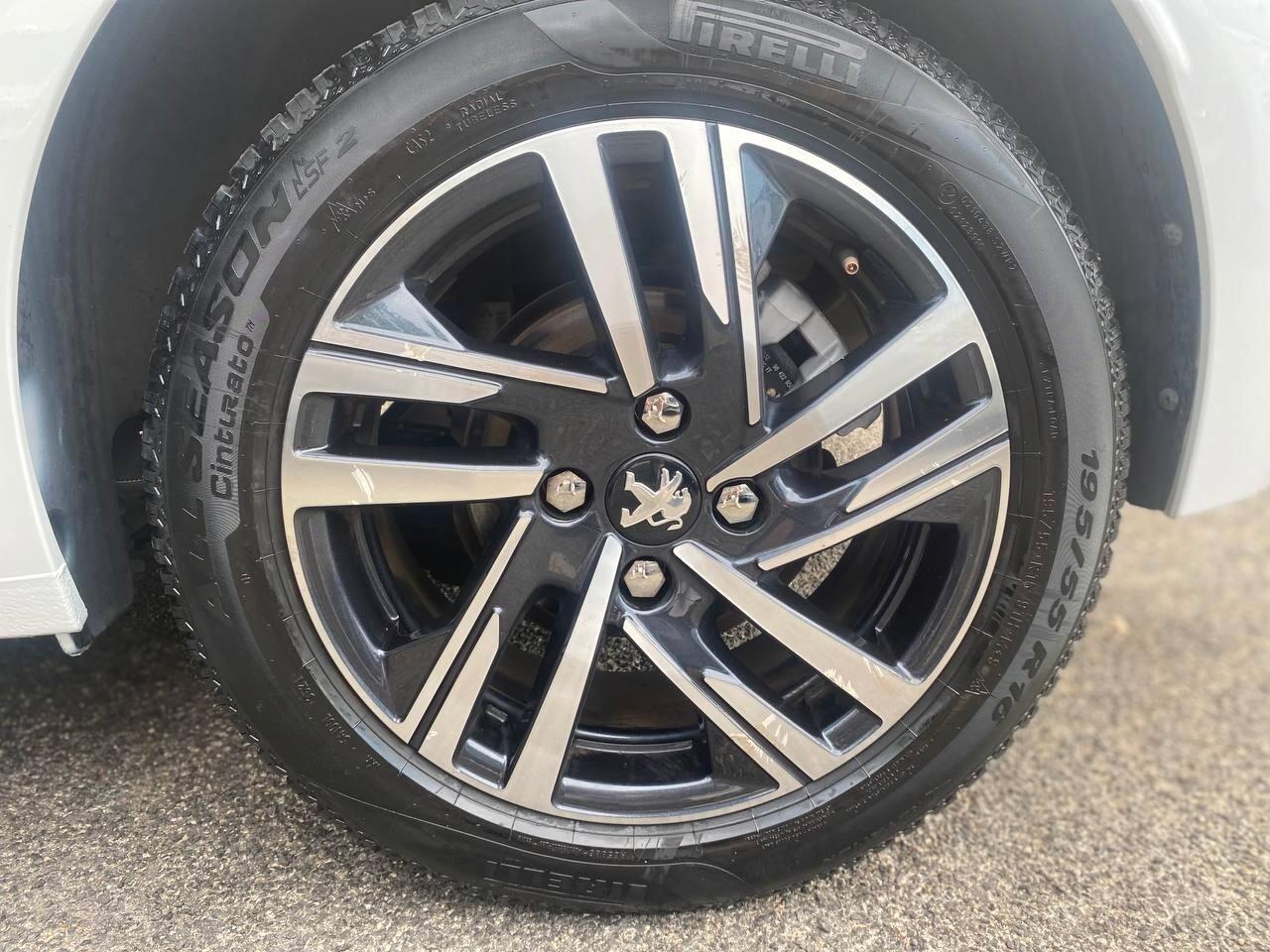 Peugeot 208 PureTech 100 Stop&Start 5 porte Allure