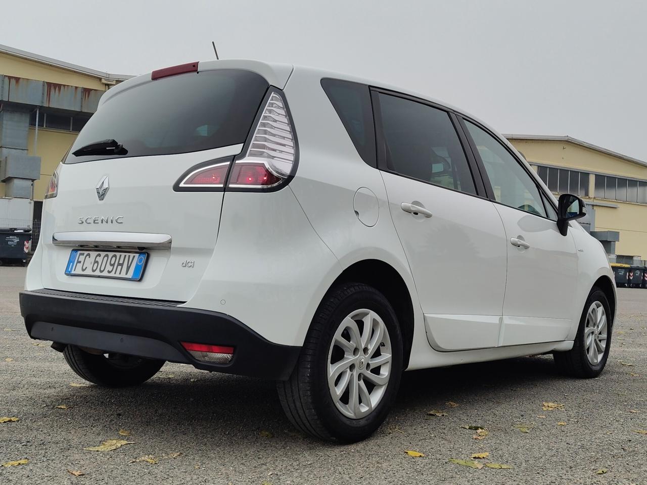 Renault Scenic Scénic XMod dCi 95 CV Start&Stop Energy Limited