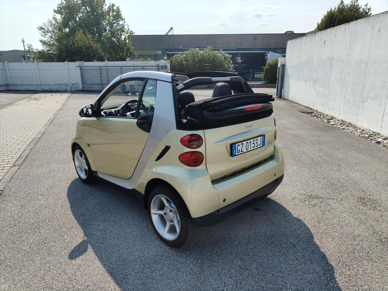 Smart ForTwo 1000 52 kW MHD cabrio passion
