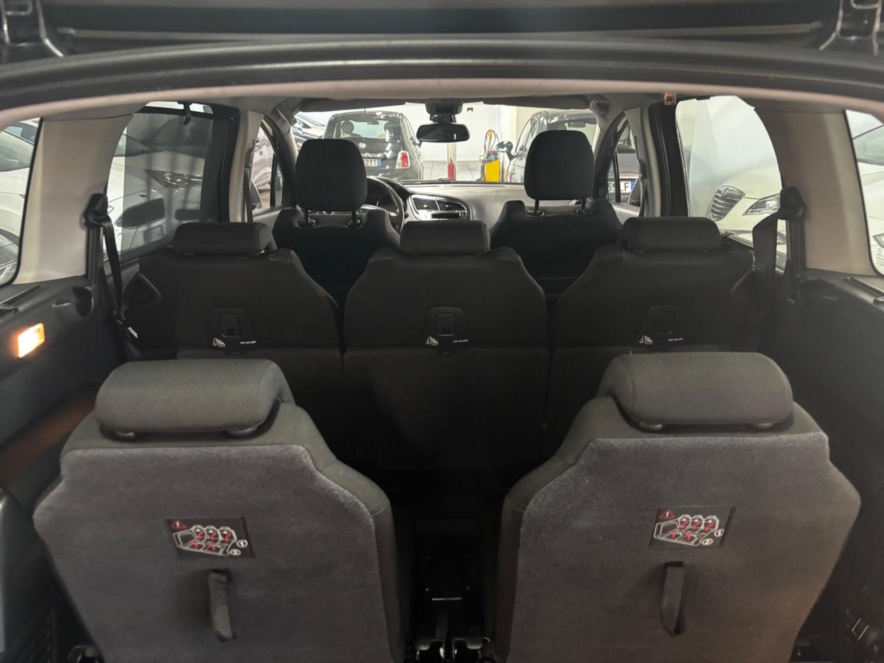 Peugeot 5008 2.0 HDi 7 POSTI BUSINESS