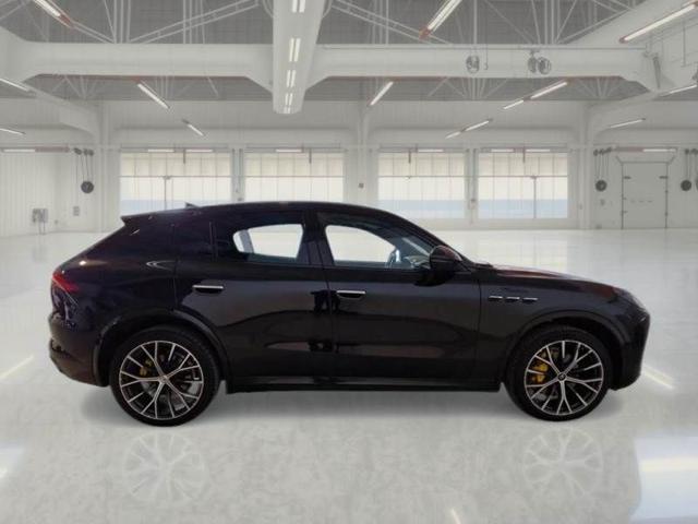 MASERATI Grecale MHEV 330 CV AWD MODENA Q4