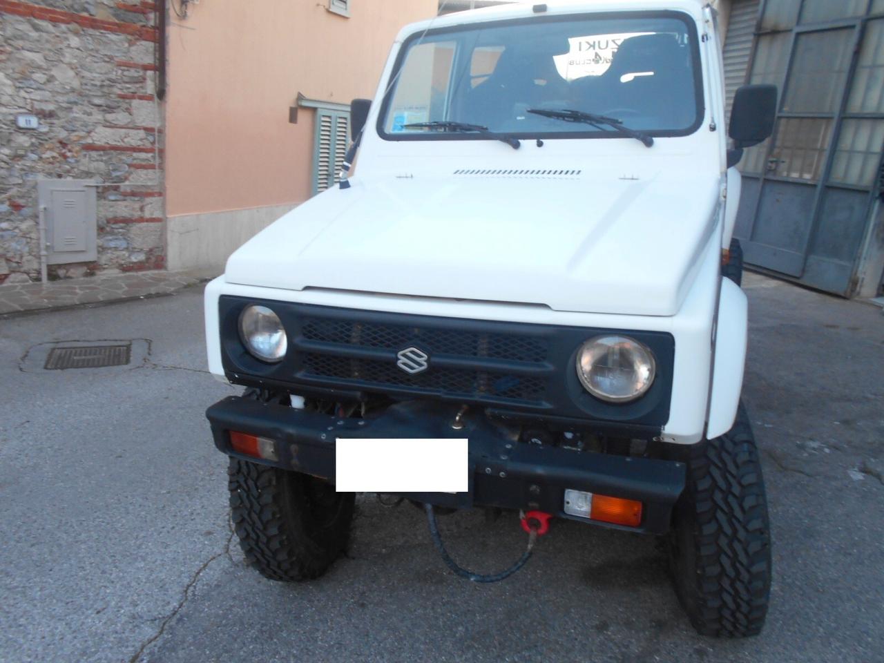 SUZUKI SAMURAI