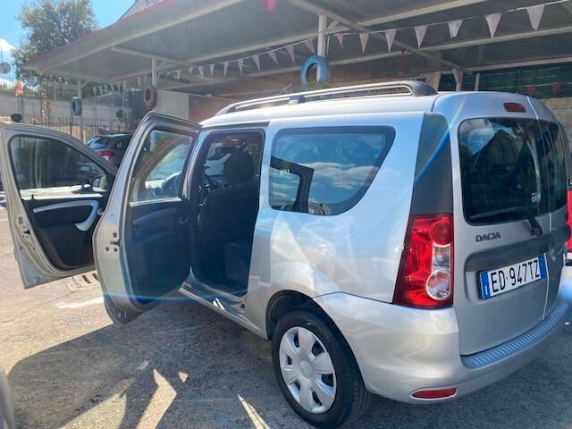 Dacia Logan MCV 1.6 90CV 5 posti Lauréate