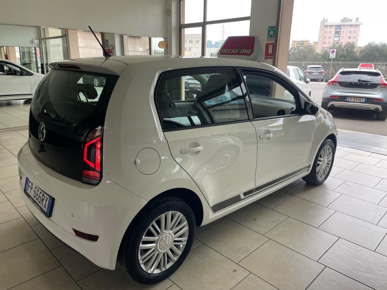 Volkswagen up! 1.0 75 CV 5p. move ASG - Nessun vincolo -