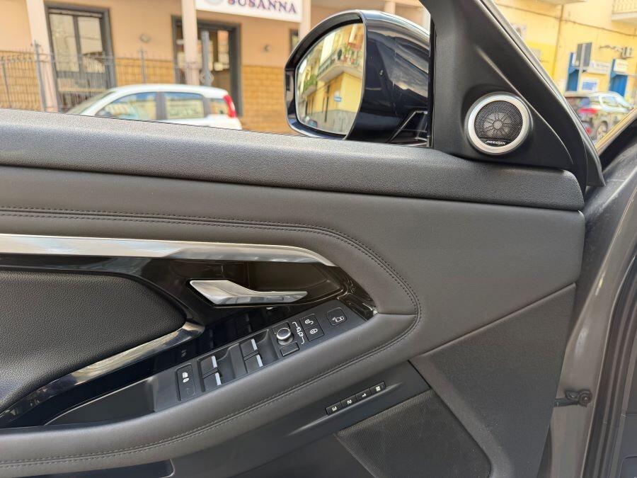 Range rover evoque 2.0 d 180 r-dynamic certificata