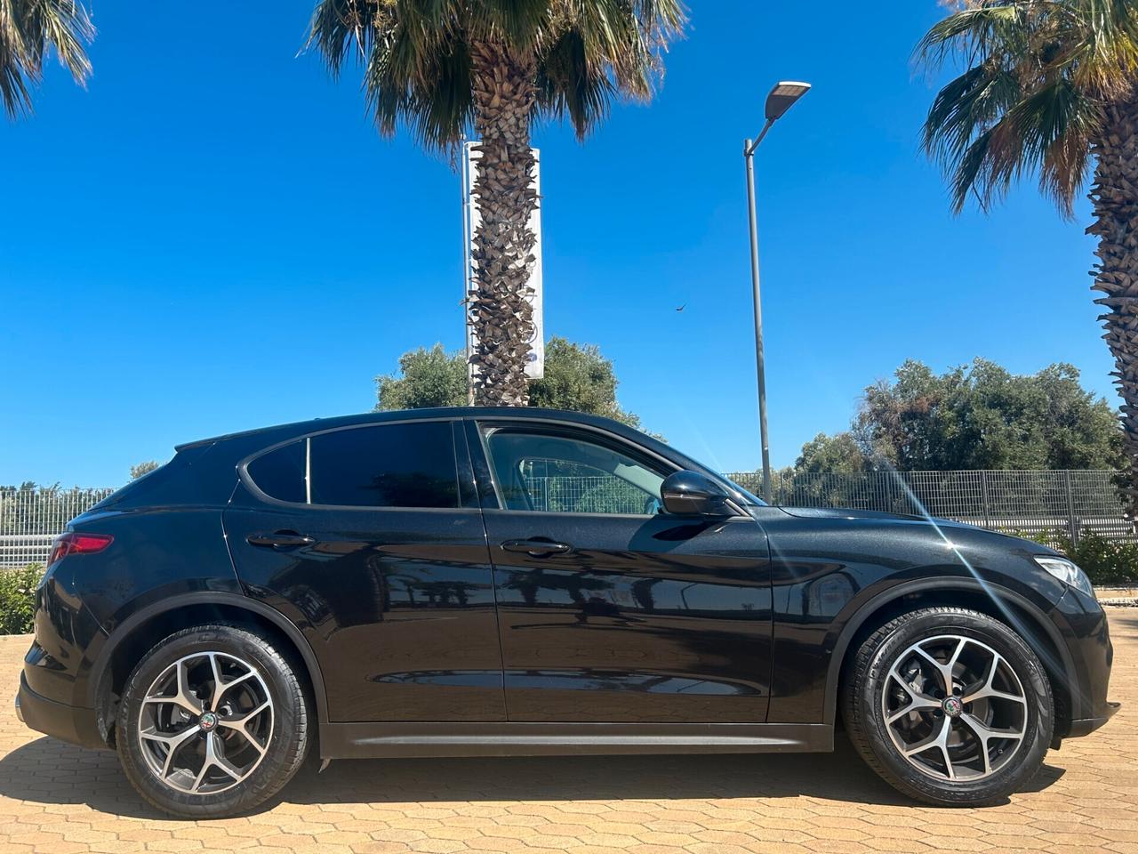 Alfa Romeo Stelvio 2.2MJ 160CV AT8 Sport-Tech CER.19 PELLE