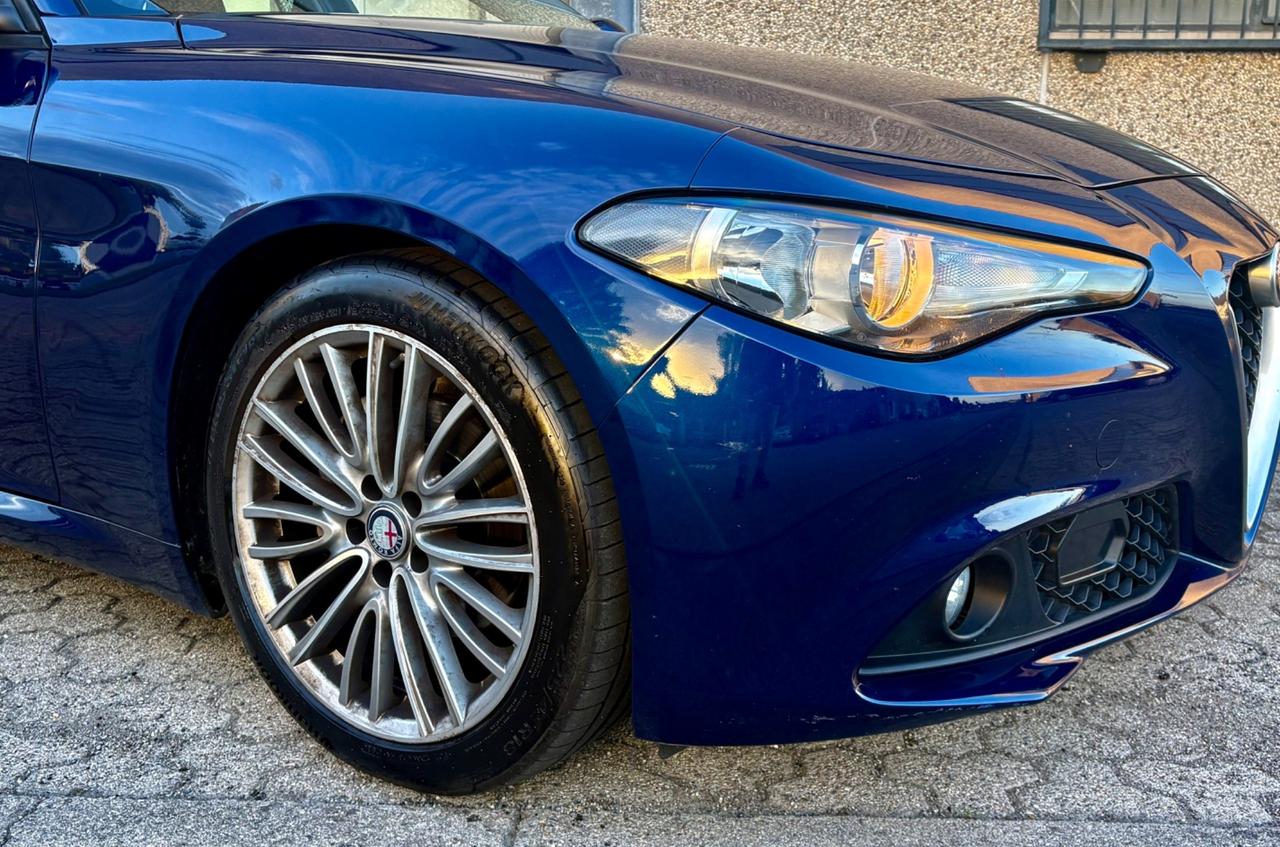 Alfa Romeo Giulia 2.2 TD 180 CV Business Sport