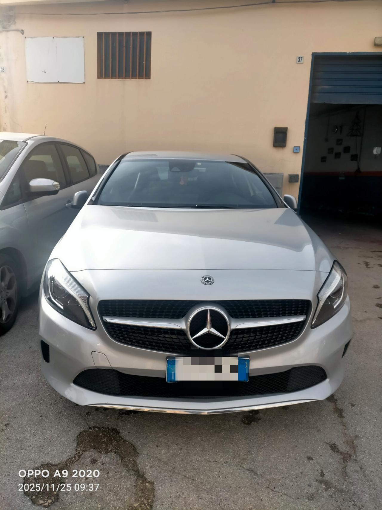 Mercedes-benz A 180 d Automatic Business