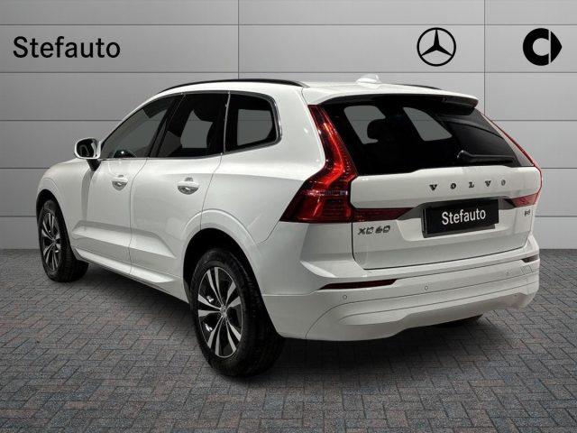 VOLVO XC60 B4 (d) Geartronic Momentum Pro