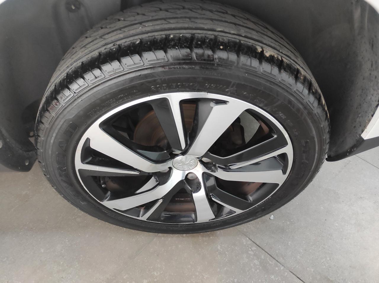 Peugeot 2008 BlueHDi TettoPa SensNavLegaPelle