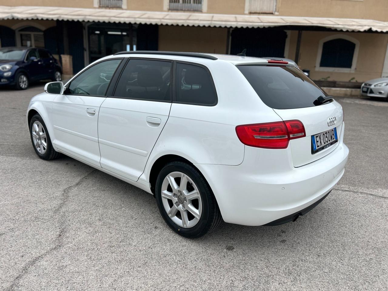 Audi A3 SPB 2.0 TDI 140cv S tronic Attraction