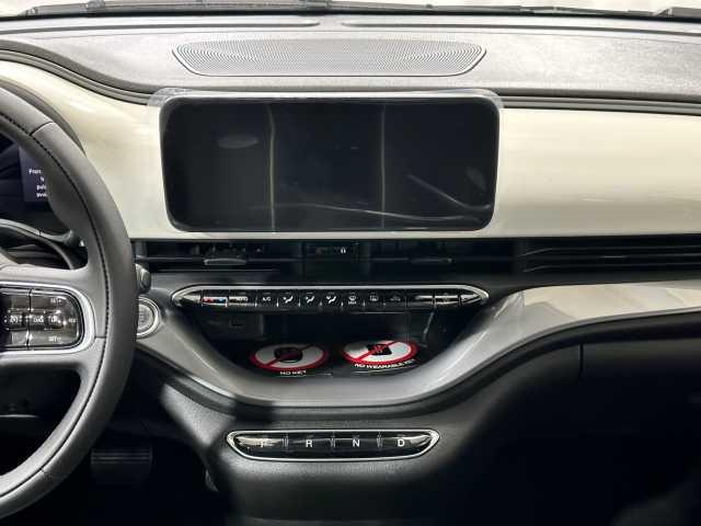 Fiat 500 500e Berlina 42kWh KM ZERO