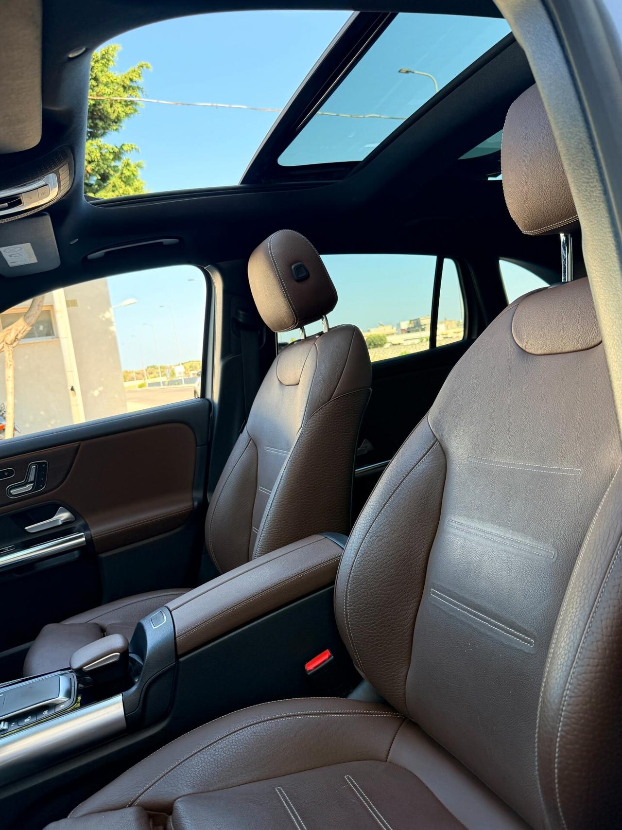 Mercedes-benz GLA 250 Premium auto AMG LINE CON TETTO APRIBILE/PANORAMICO,LUCI SOFFUSE,TELECAMERA,APPLE CARPLAY,ANDROID AU