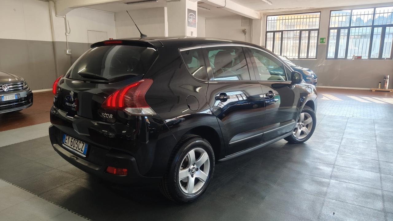 Peugeot 3008 1.6 HDi 115CV Business