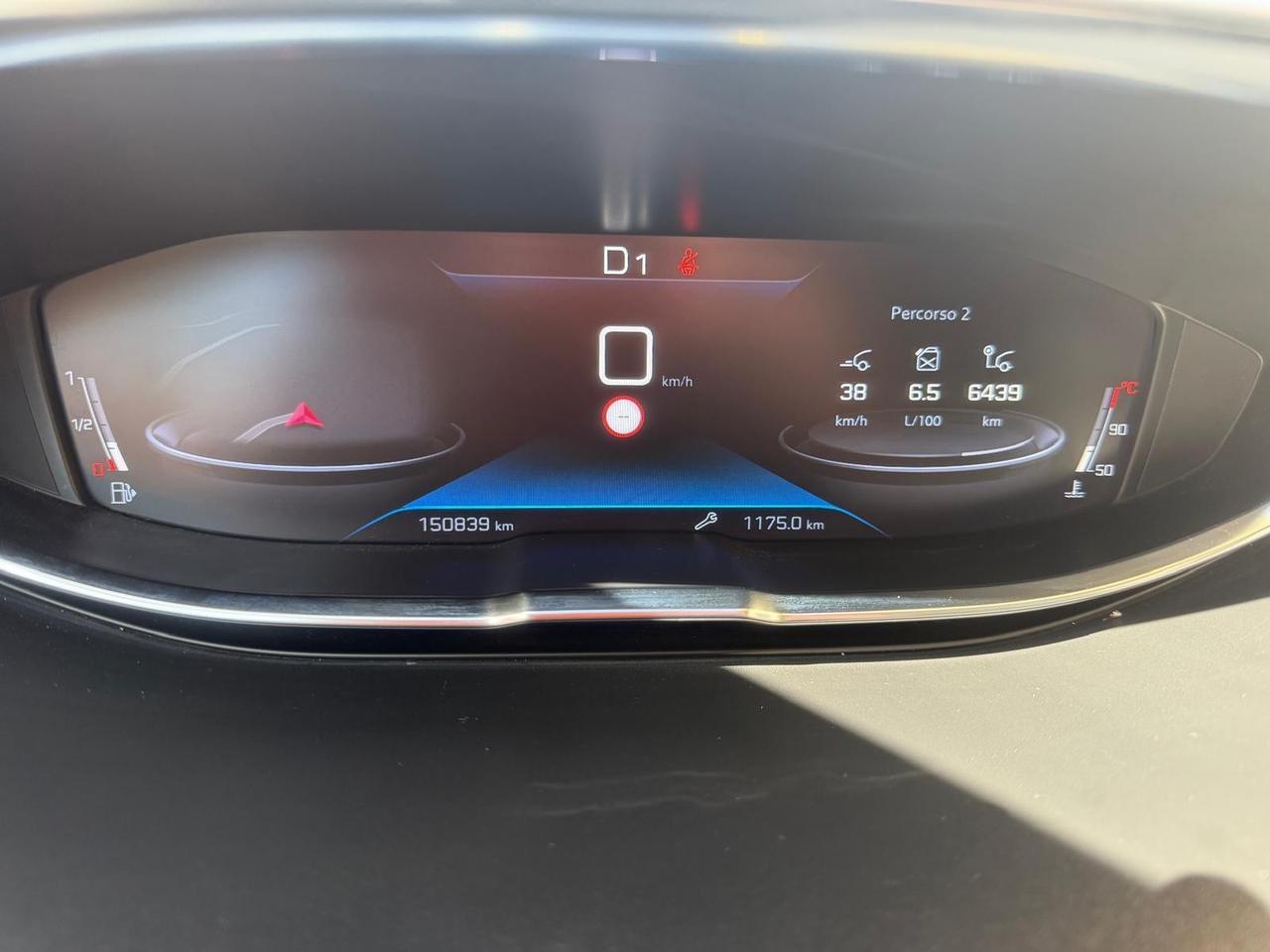 Peugeot 3008 BlueHDi 130 S&S EAT8 Allure