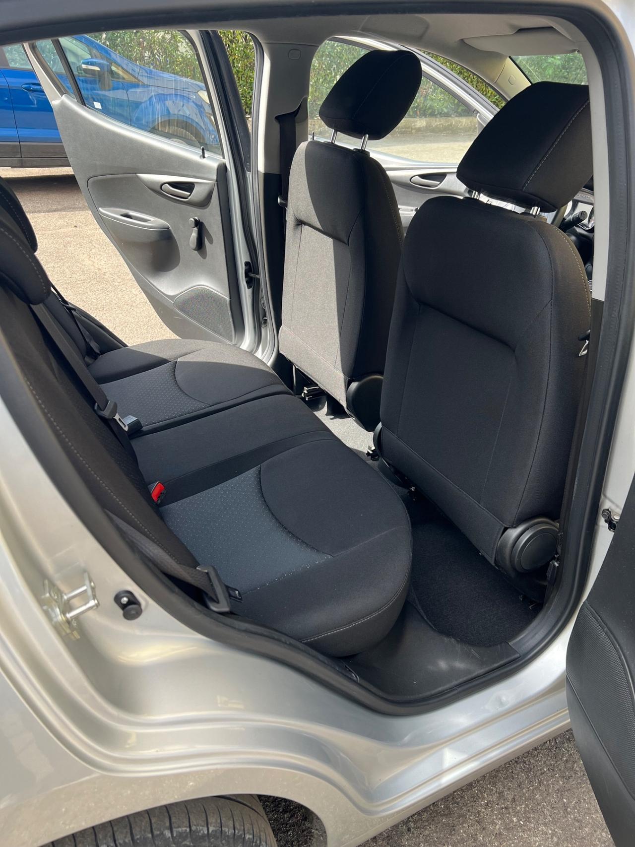 Opel Karl benzina/GPL 55kw perfetta x neopatentati