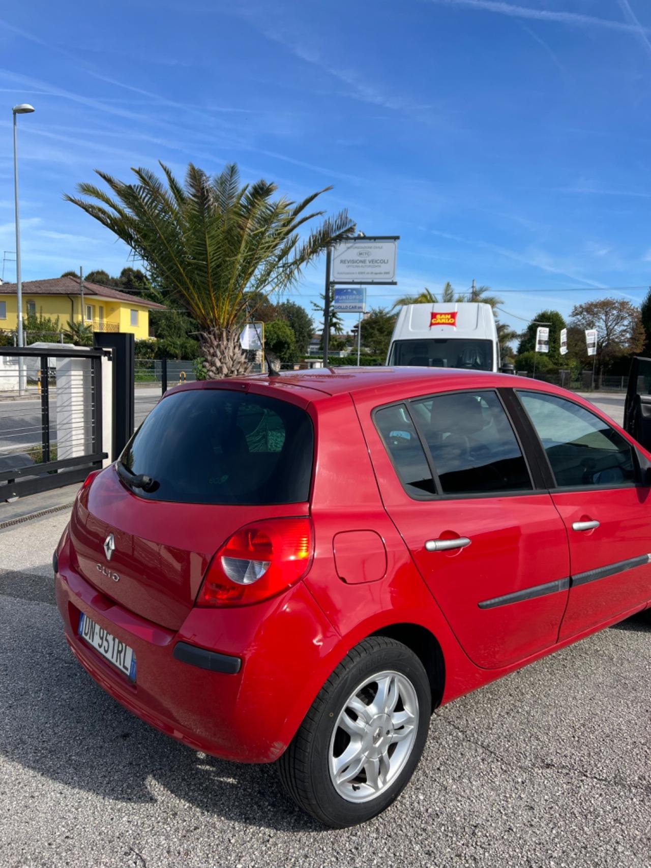 Renault Clio Storia 1.2 5 porte OK NEOPATENTATI