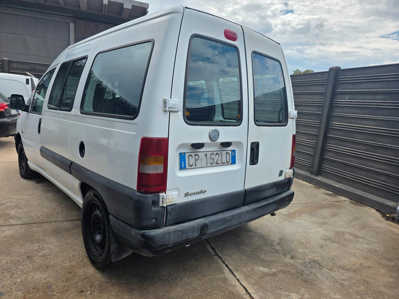 Fiat Scudo 2.0 JTD/109 16V Combi Lus.5p.ti N1