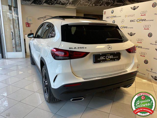 MERCEDES-BENZ GLA 250 EQ Power PREMIUM AMG *TETTO