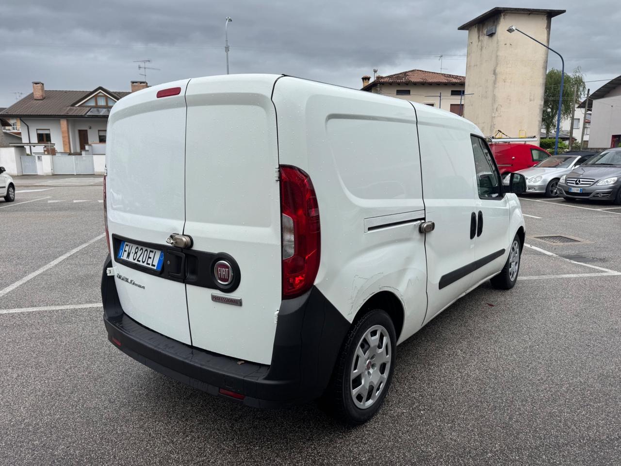 Fiat Doblo 1.6 MJT 105CV Maxi SX