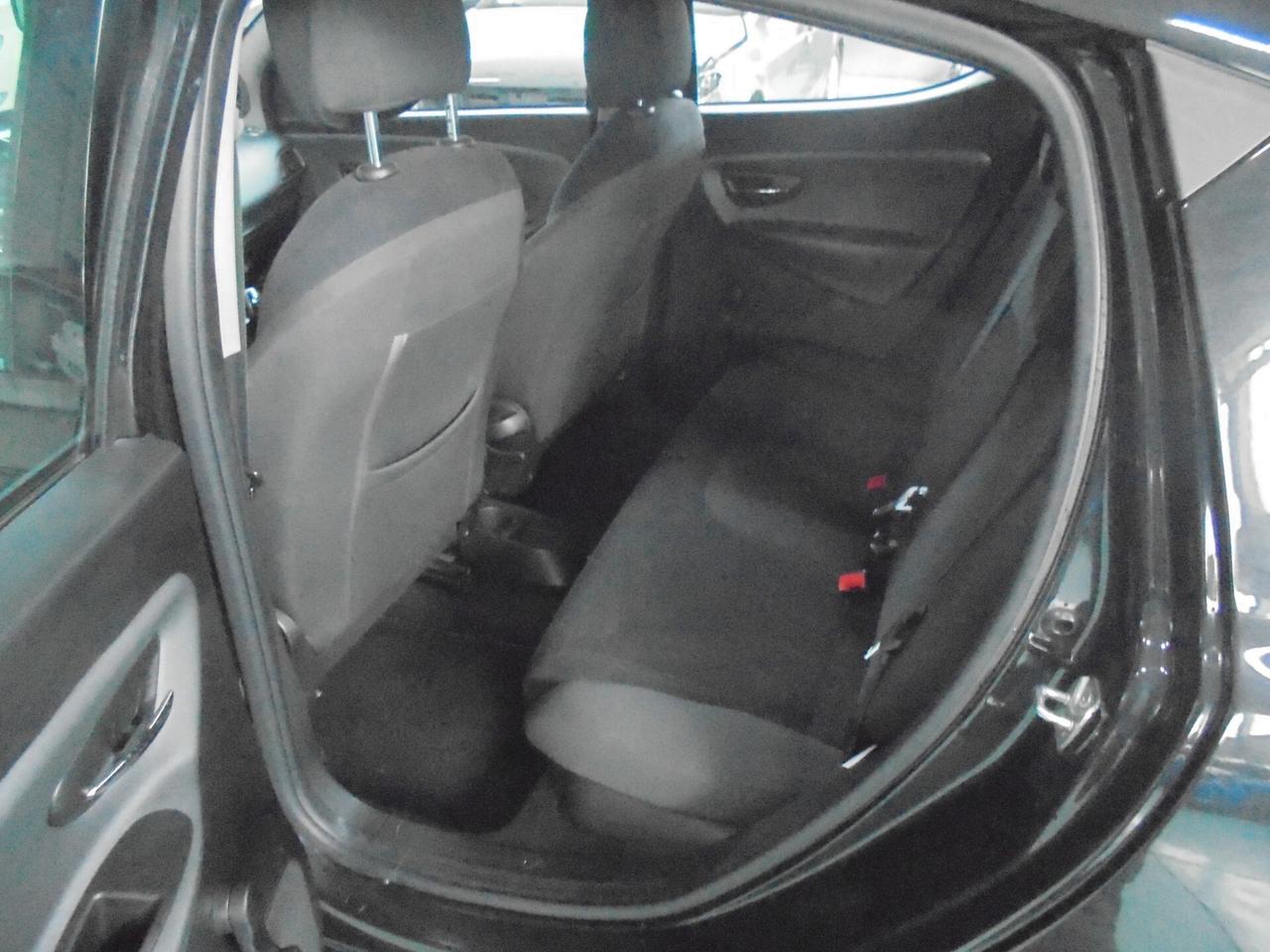 Lancia Ypsilon 0.9 TwinAir 85 CV 5 porte S&S Gold