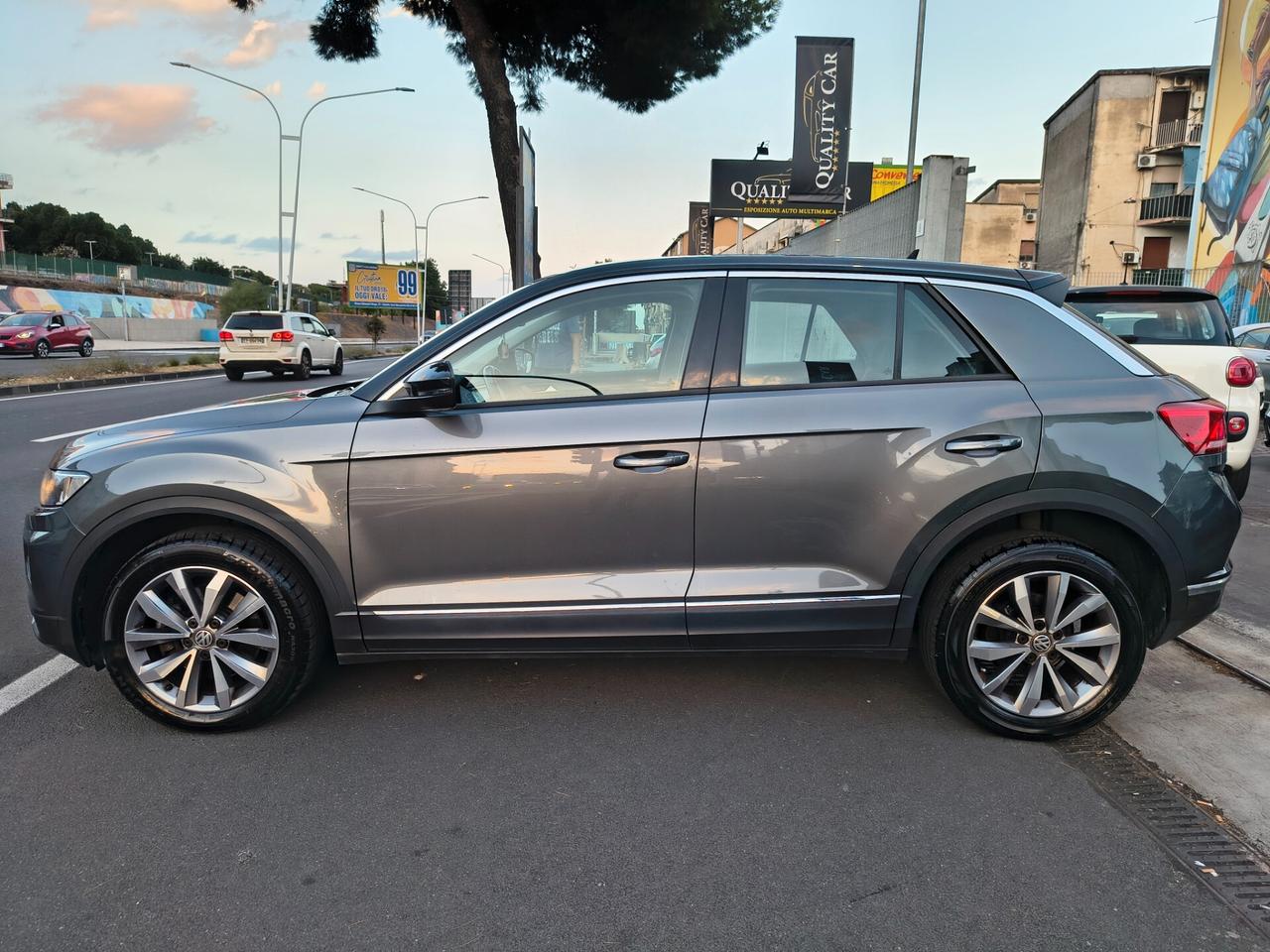 VOLKSWAGEN T-ROC 1.0 BENZINA 110.000 KM ANNO 2018