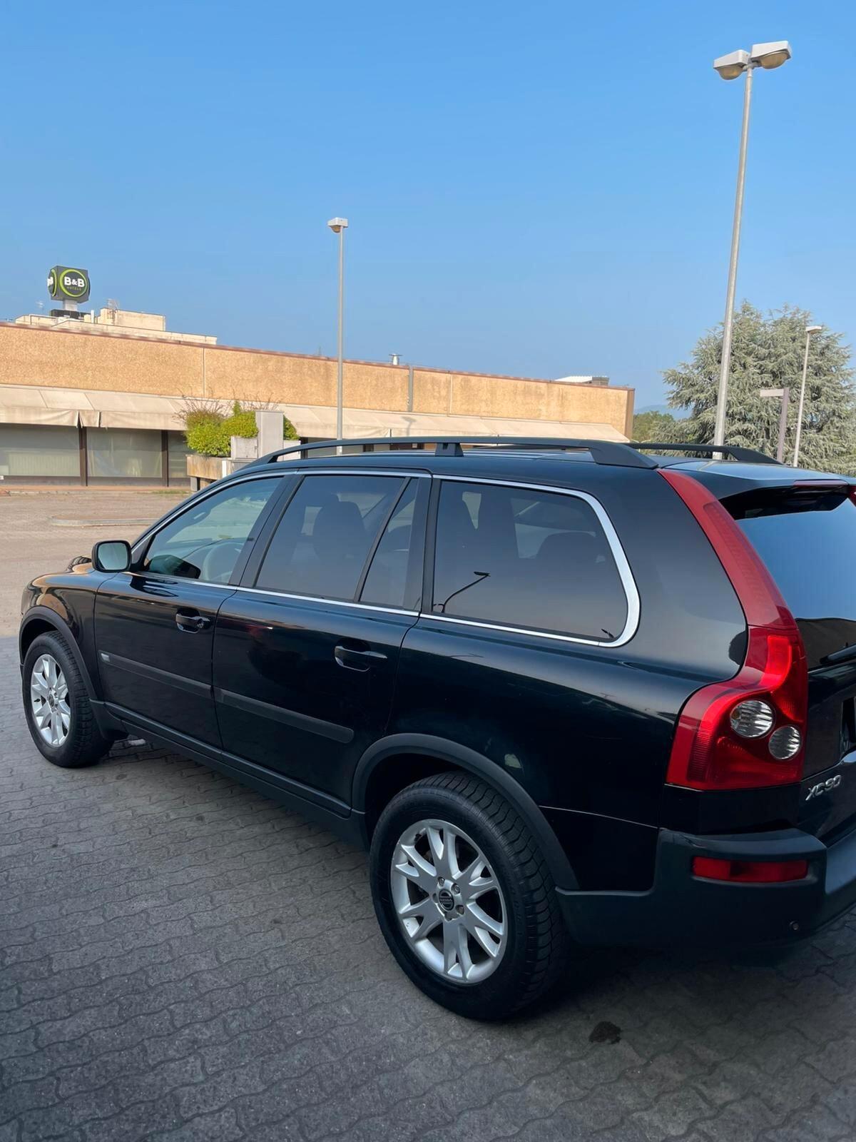 Volvo XC 90 XC90 2.4 D5 185 CV aut. AWD Executive