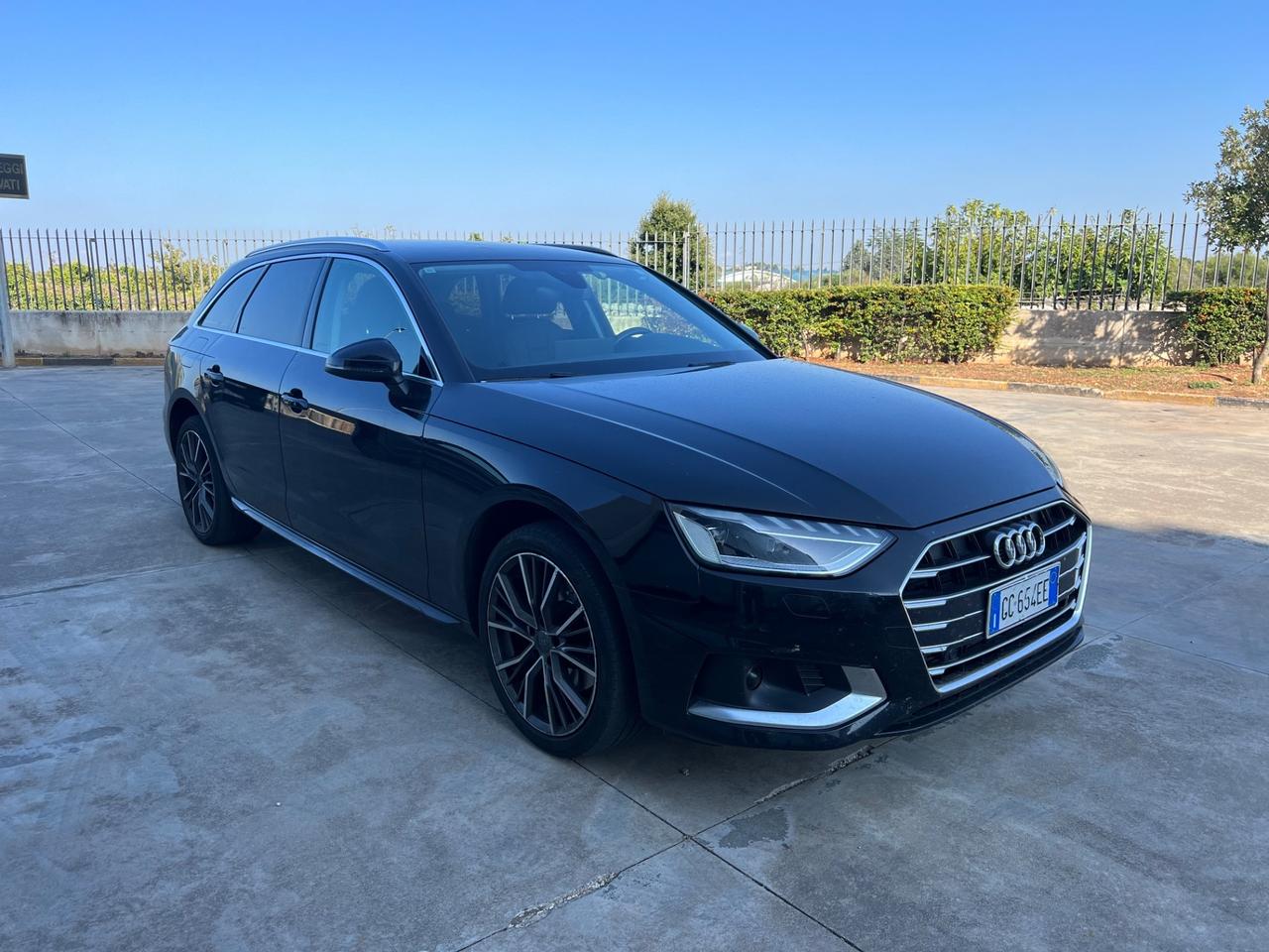 Audi A4 Avant 40 g-tron S tronic line edition