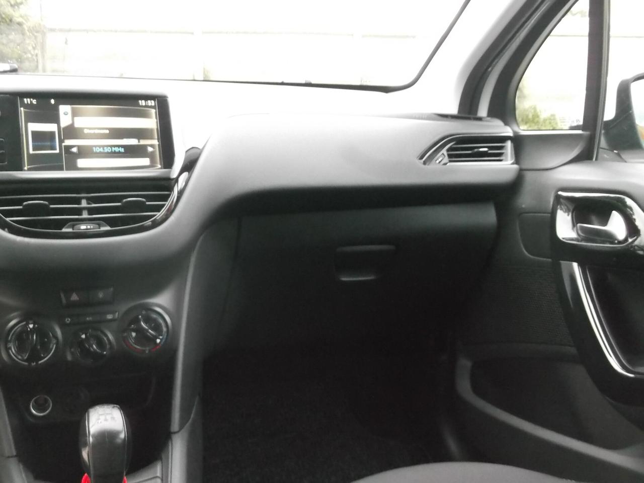 Peugeot 208 1.4 HDi Neopatentati 2014