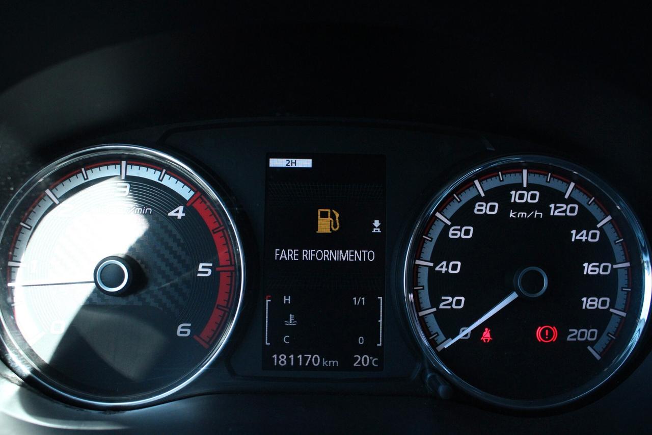 Mitsubishi L200 2.3 D Double Cab 4x4 Super Select Diamond