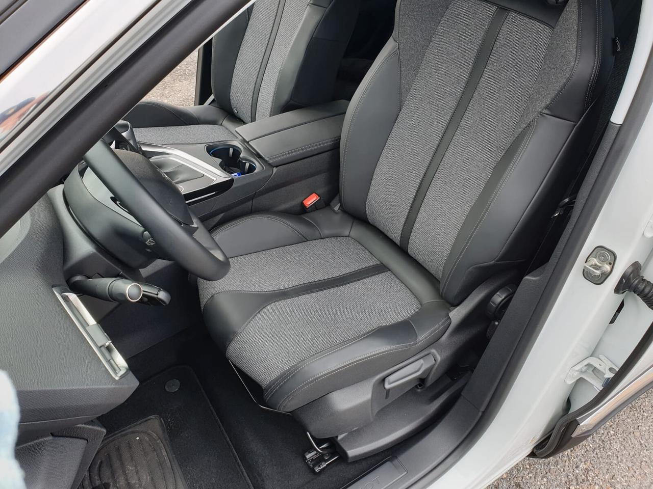 Peugeot 3008 BlueHDi 130 S&S Allure