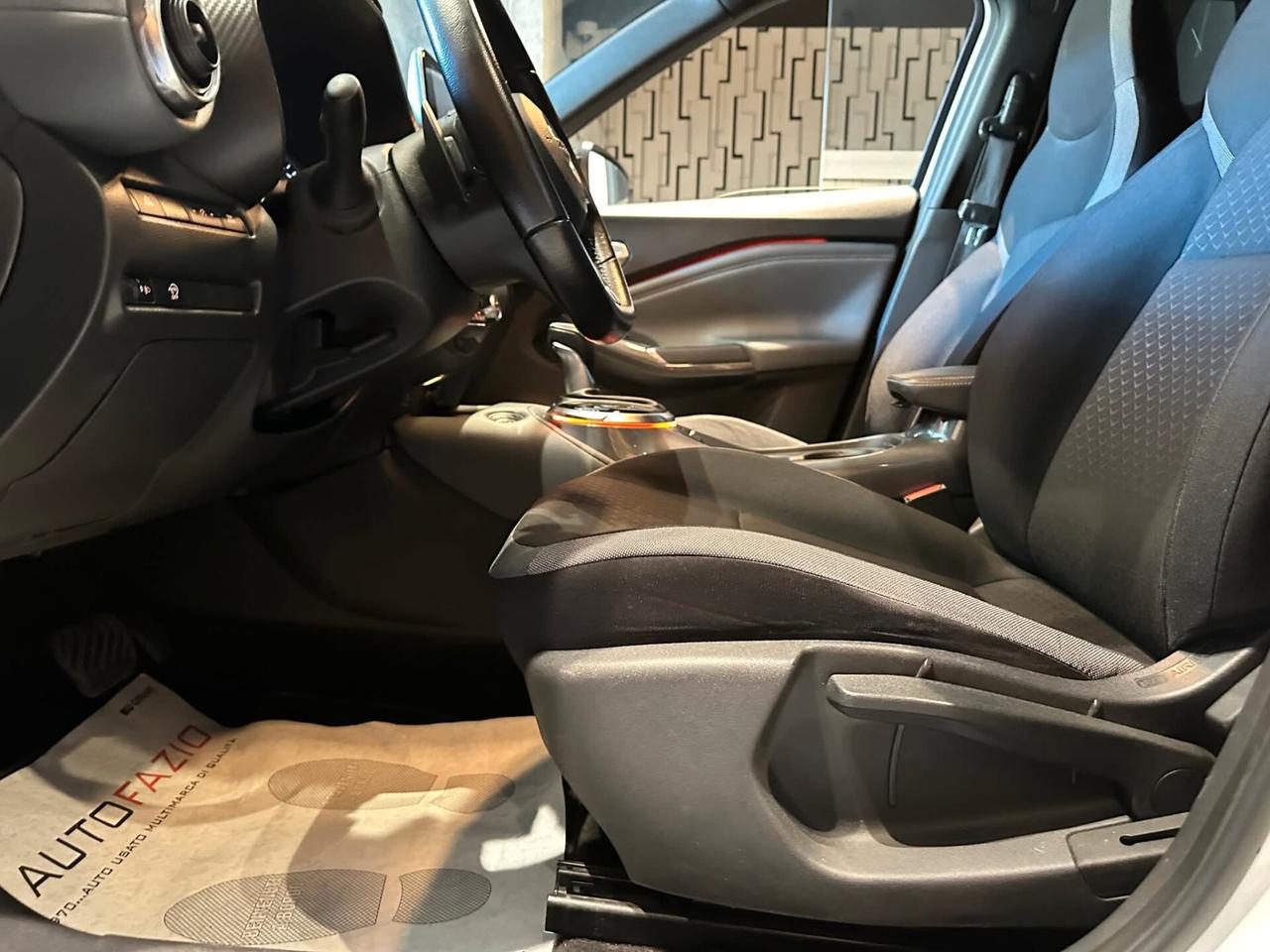 Nissan Juke 1.0 DIG-T 117 CV DCT N-Connecta