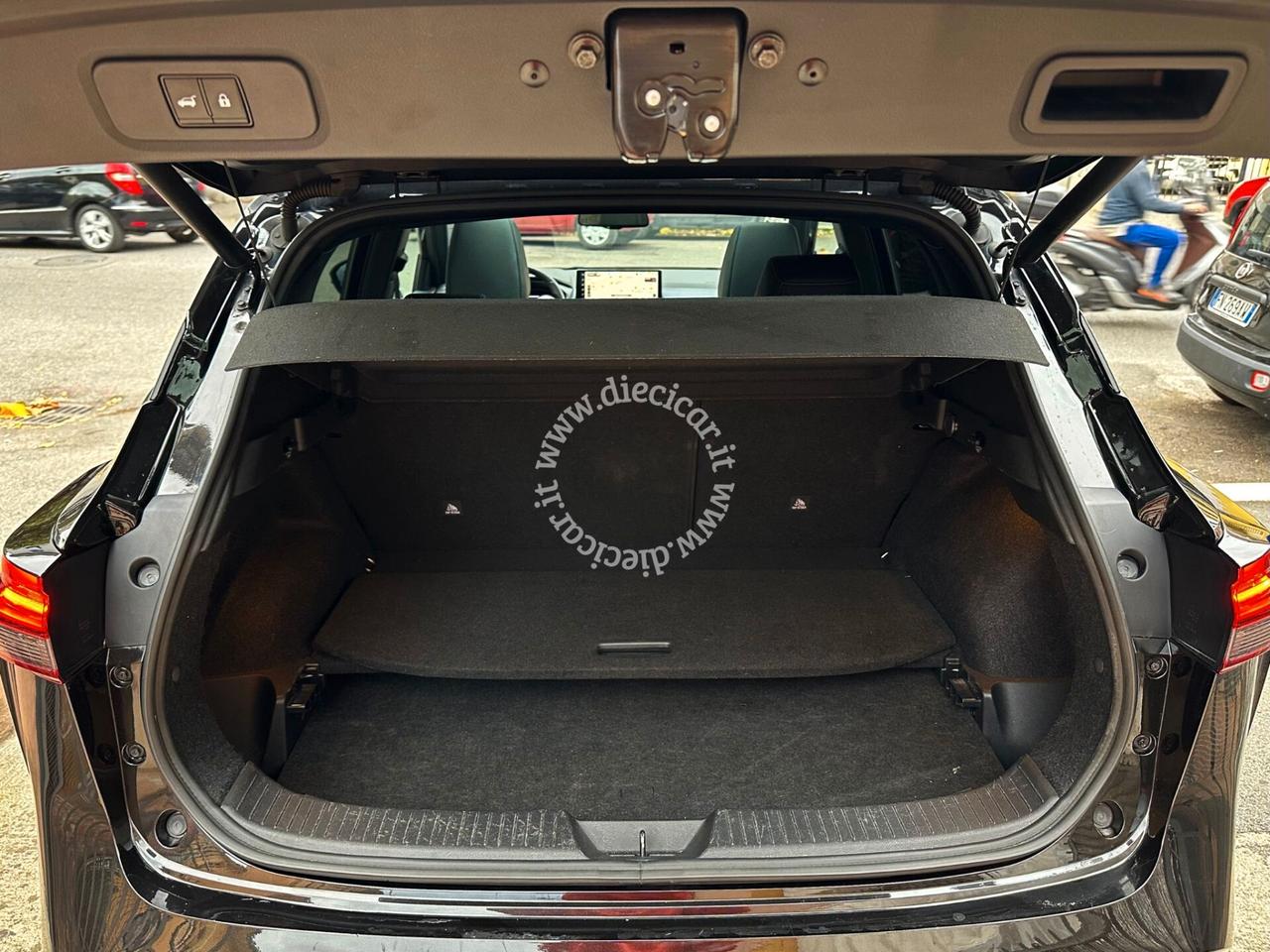 Nissan Qashqai MHEV 140 CV Tekna UNIPRO TETTO TAGLIANDI