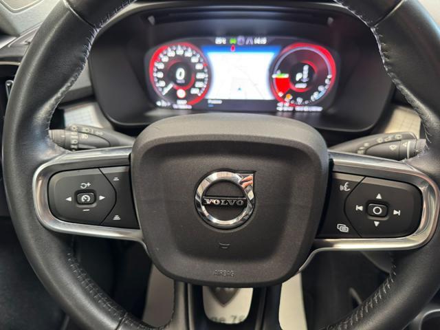 VOLVO XC40 T5 Recharge Plug-in Hybrid Inscription Expression