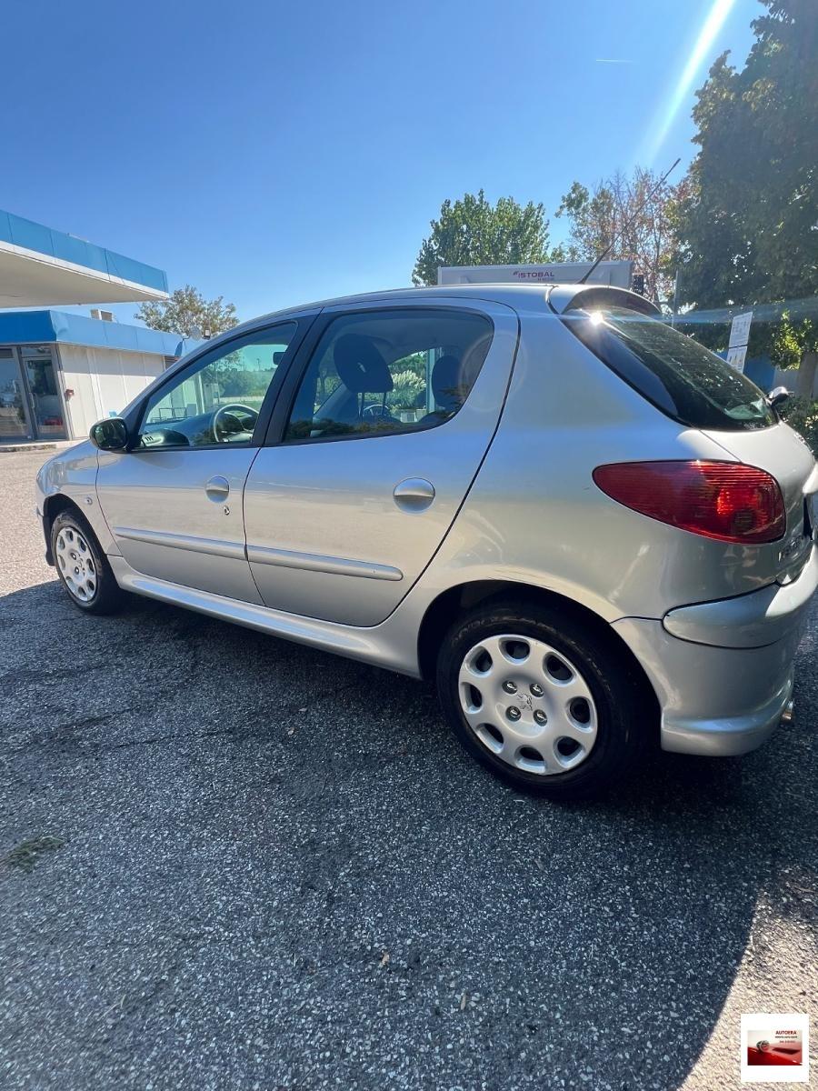 PEUGEOT - 206 - 5p. Enfant Terrible