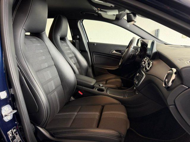 MERCEDES-BENZ GLA 200 d Automatic 4Matic Sport