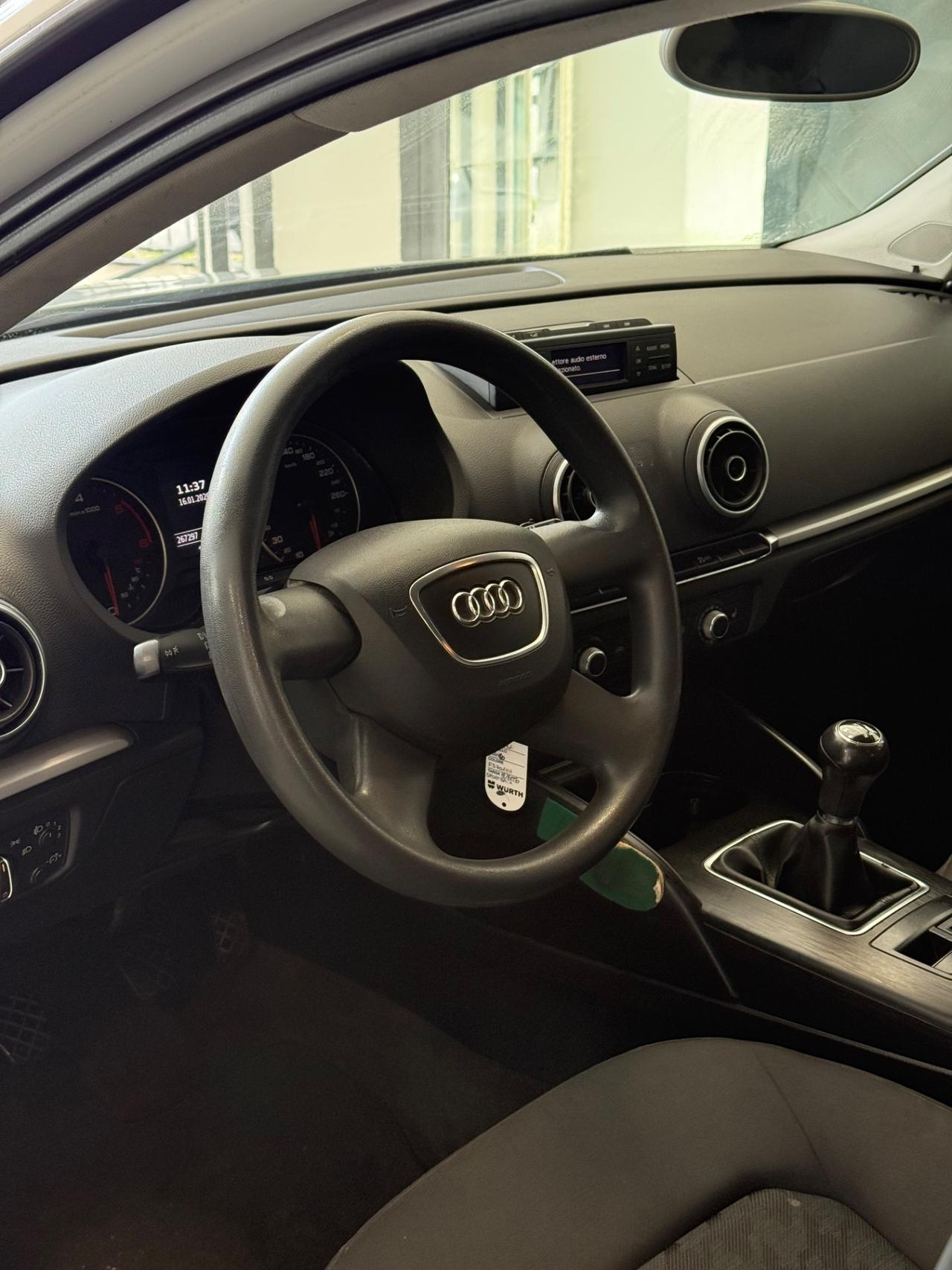 Audi A3 SPB 1.6 TDI ultra Attraction