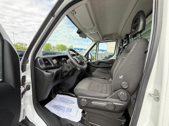 IVECO DAILY 35C14H BOX + SPONDA
